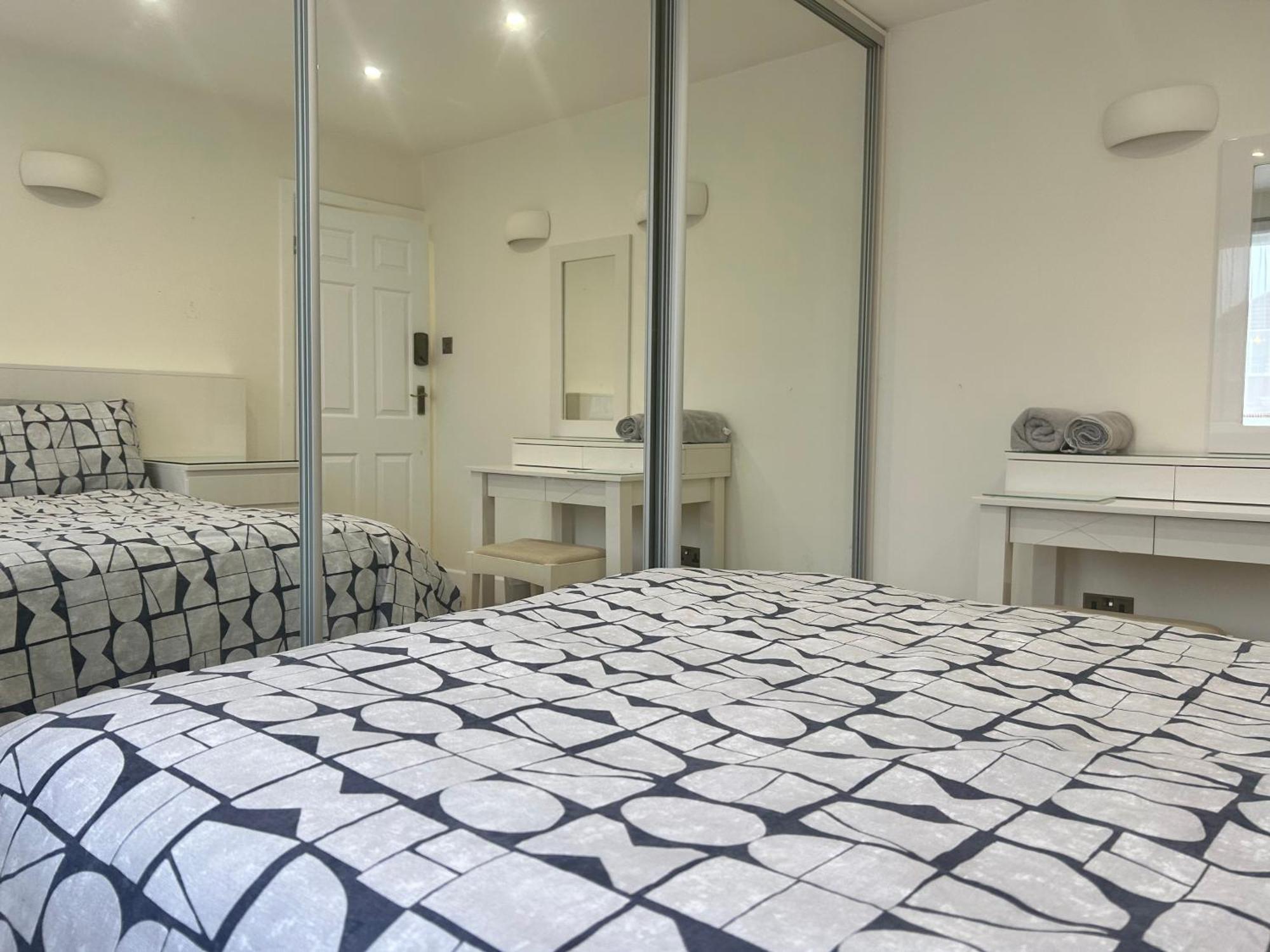 Hotel Beaconsfield House, Modern, Recently Refurbished, Self Check-In, Near Luton Airport Exteriér fotografie